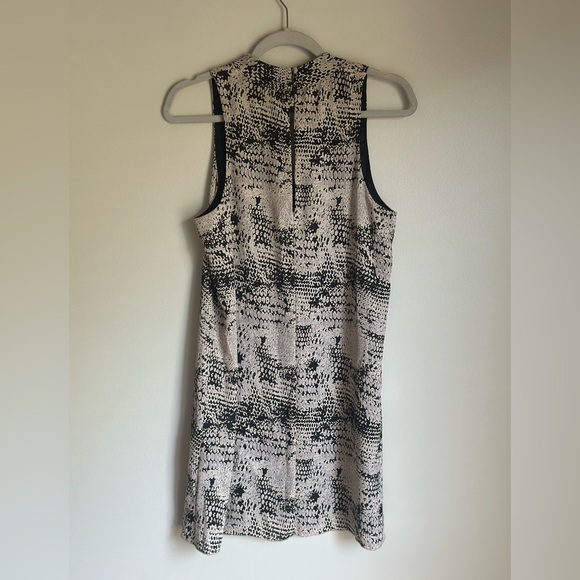 Veronica M. Grey Black Snake Print Sleeveless Choker Collar Cut Out Dress size S - Picture 6 of 6